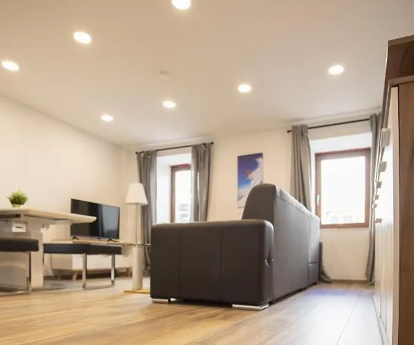 Modern Old Town アパート *