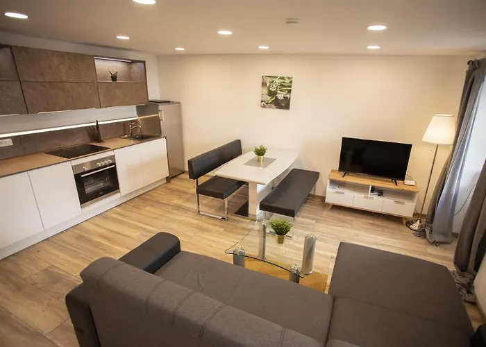 Modern Old Town * ハル・イン・チロル