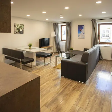 Modern Old Town هول ان تيرول